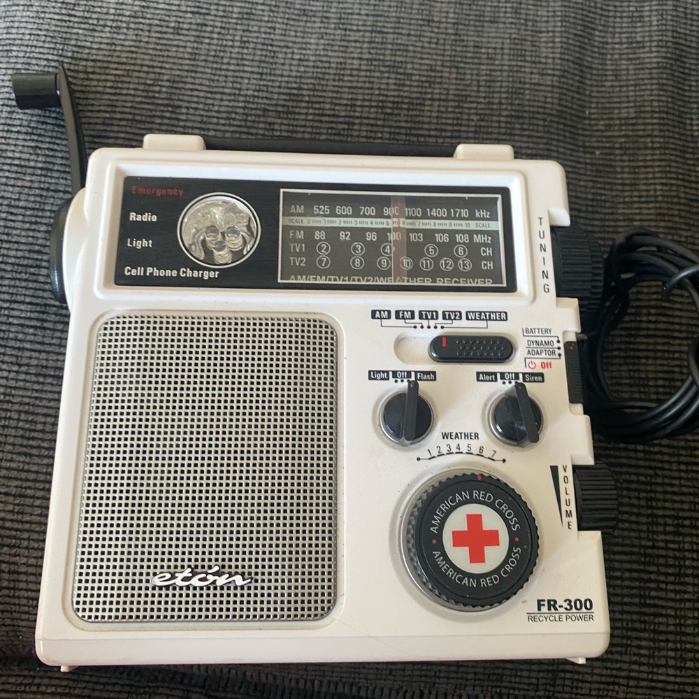 Eton FR300 Crank American Red Cross Emergency Weather Radio White